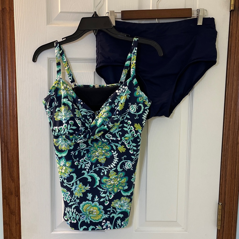 Lands End Navy Blue Floral Print Underwire Tankini Top w/ Navy Blue Bottoms - 12